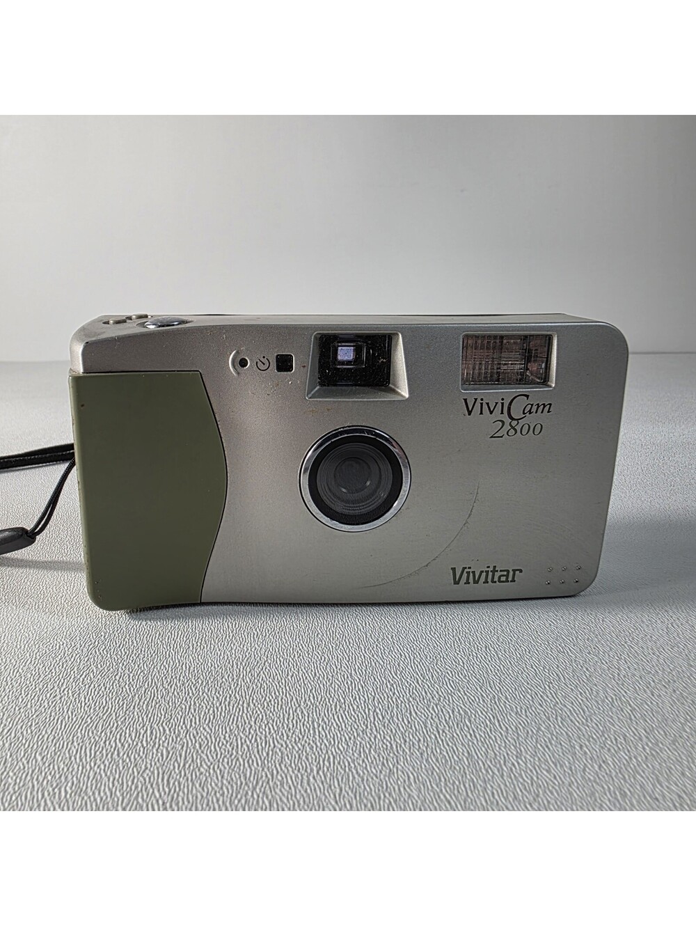Vivitar ViviCam 2800 Vintage CCD Digital Camera - Tested Working w/ CF Card